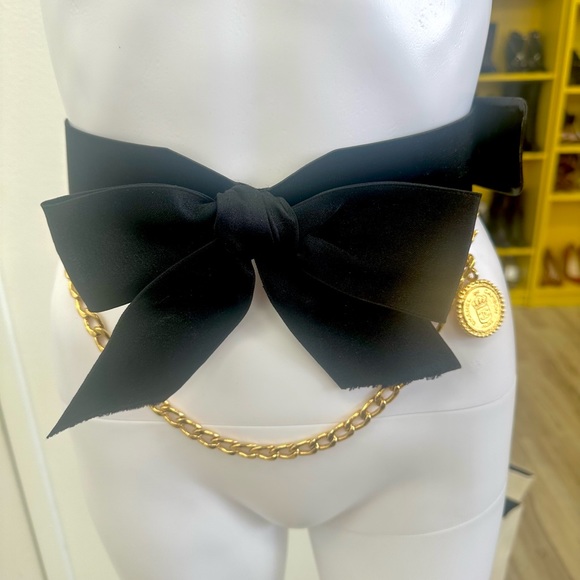 Chanel vintage bow tie satin chain logo belt - Picture 1 of 11